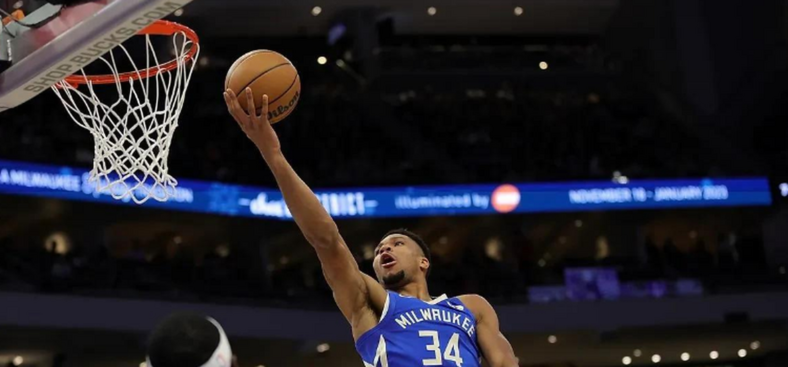 雄鹿主场再胜,球队士气大增的简单介绍 雄鹿主场再胜,球队士气大增的简单介绍