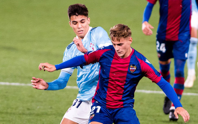 雷火电竞合作-莱万特主场告捷，三分稳坐积分榜榜首的简单介绍