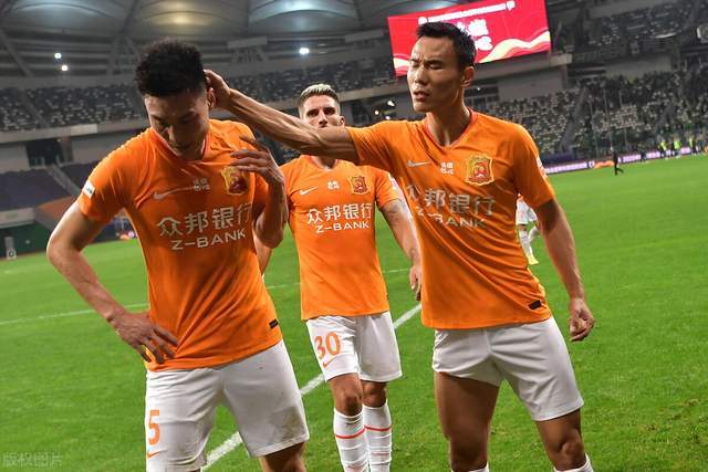 雷火电竞网站-绿城客场遭深圳逼平，中超积分榜排名下滑的简单介绍
