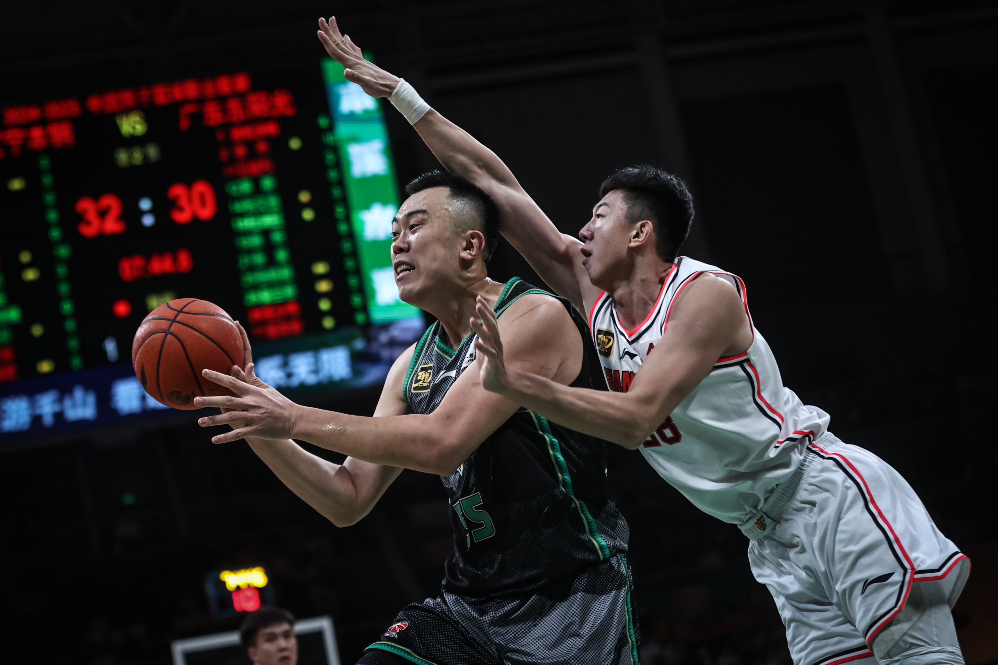 广州队对战辽宁,广州队主力球员状态神勇 广州队对战辽宁,广州队主力球员状态神勇