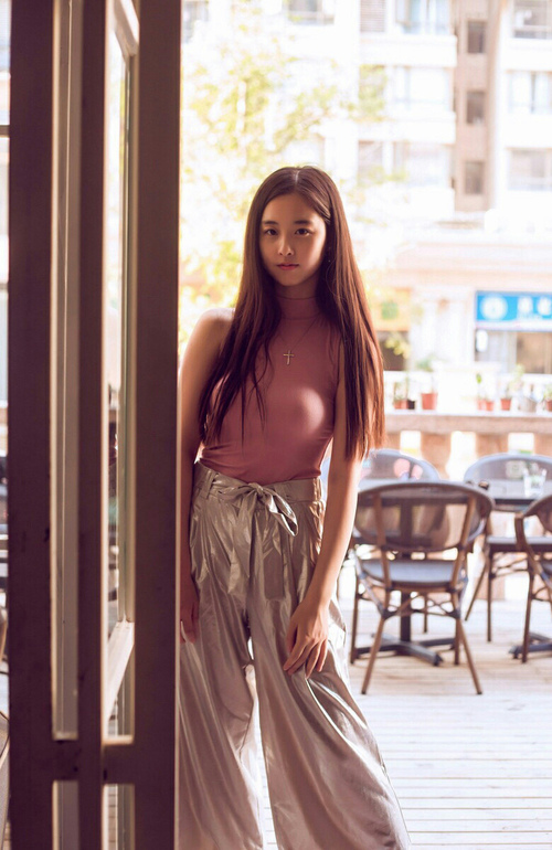 雷火电竞简介-库里神之一击定乾坤，深圳男篮跨界力克掘金