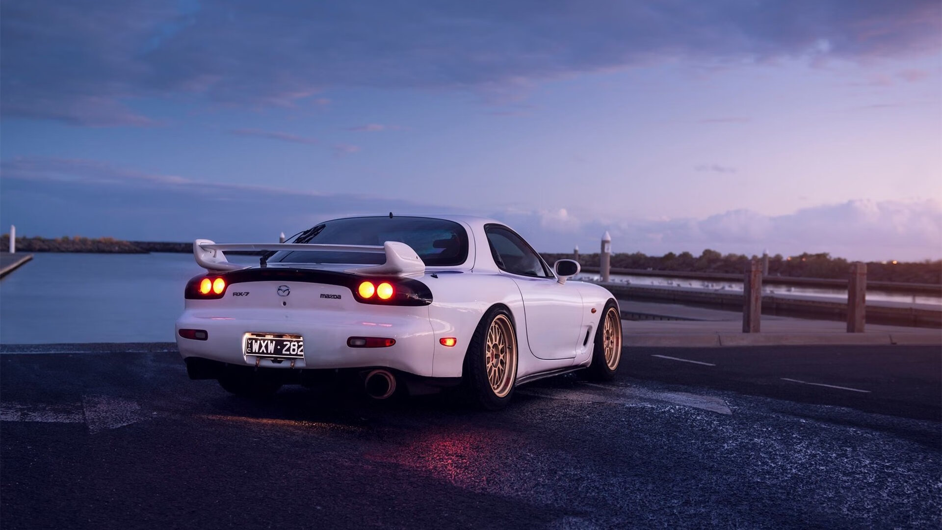 足球的暴力美学，哈兰德的个人歼灭战与玻利维亚的集体绞杀术